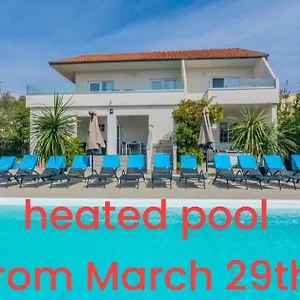 Apartment Royal Choice With Pool, Zadar